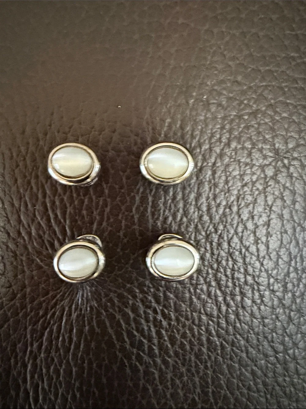 Vintage Cuff Links & Shirt Stud Set Features White Mother of Pearl Inlay Design